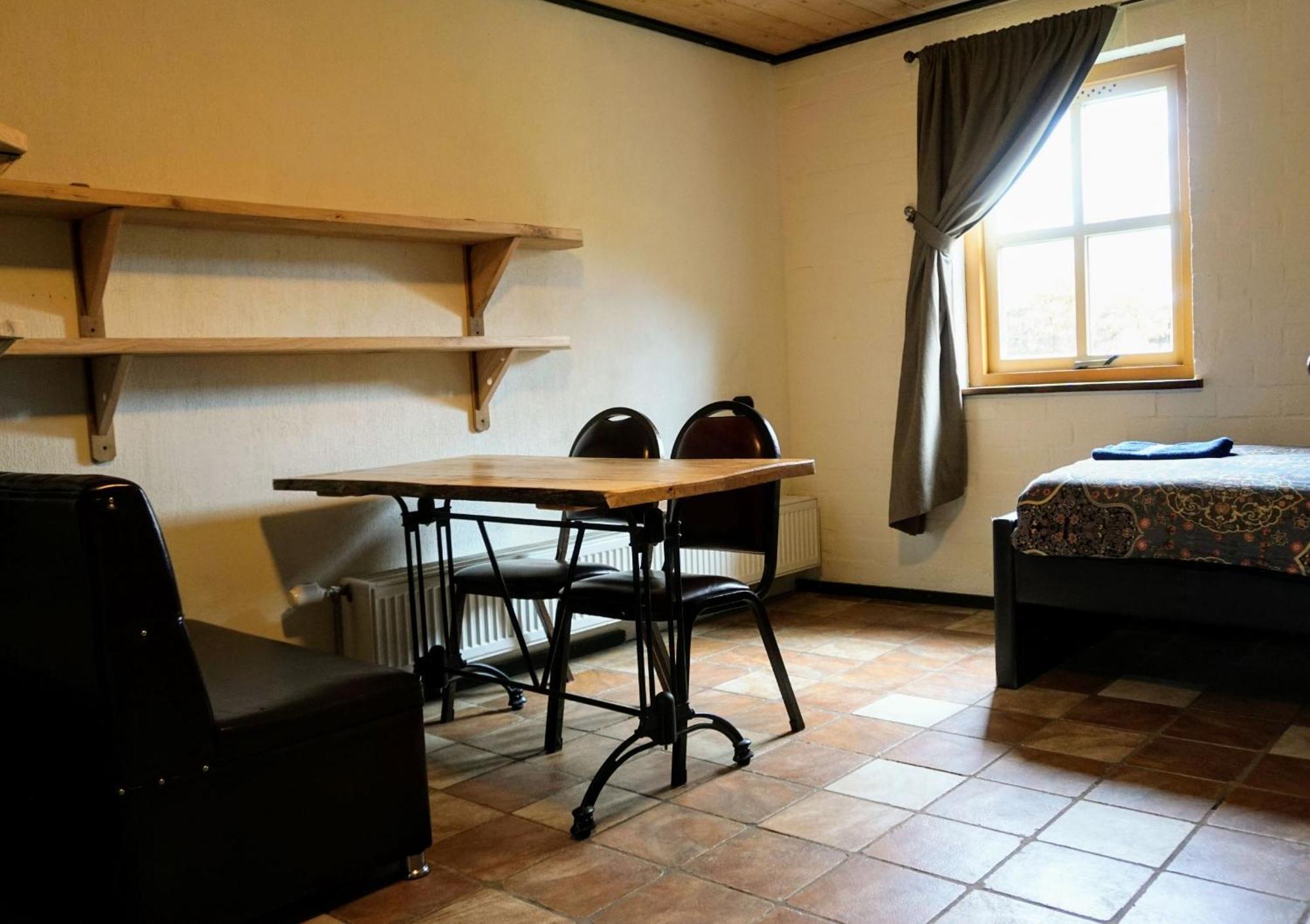 Hostel Kersenhof Uden Esterno foto