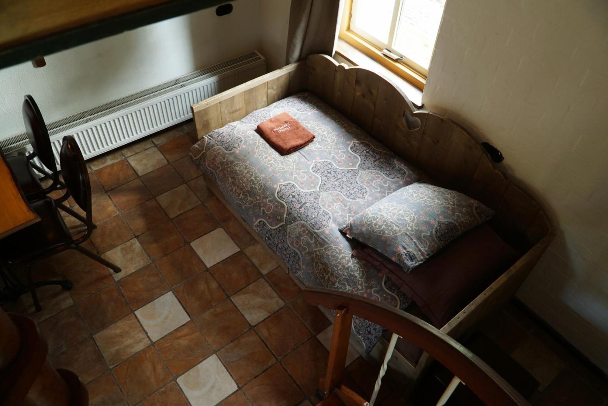 Hostel Kersenhof Uden Esterno foto
